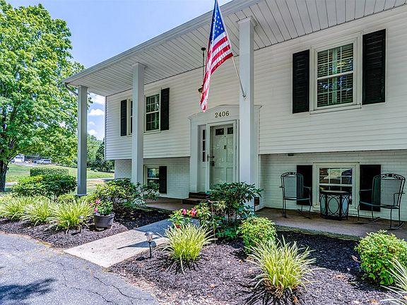 5th image of 2406 Charing Cross Dr