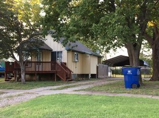 310 SW 2nd St, Abilene, KS 67410