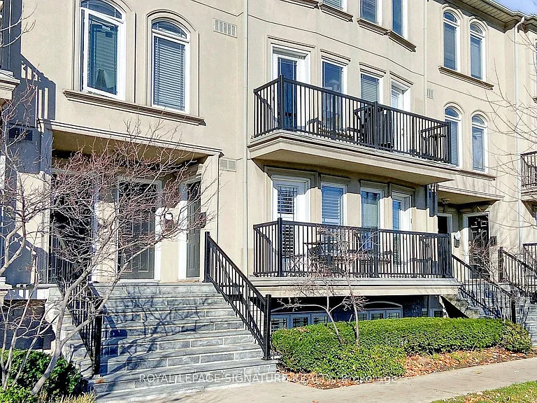 118 Finch Ave W #Townhouse 5 — Photo 2