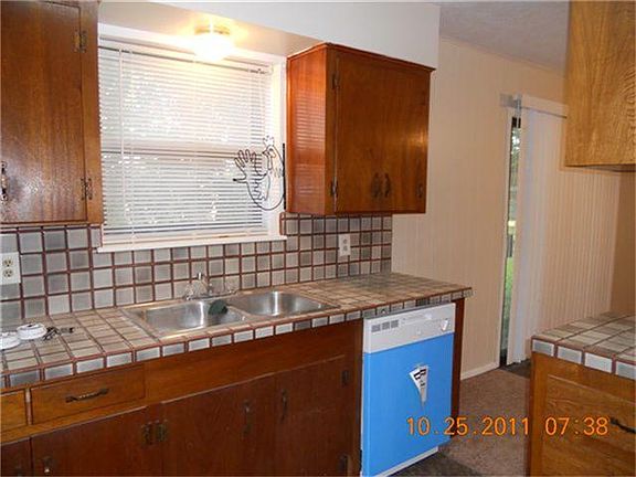 5th image of 8514 Shiloh Dr
