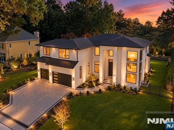 61 Mac Arthur Avenue, Closter, NJ 07624