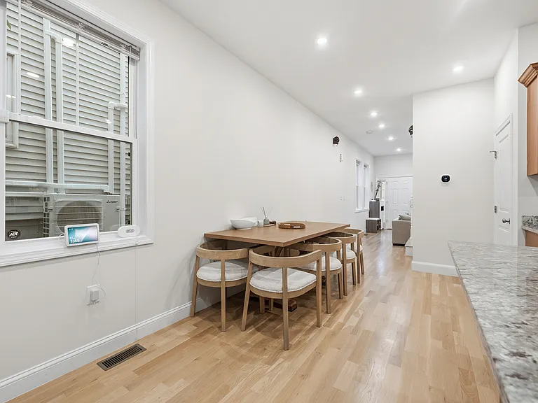 77 North St #77 — Photo 13