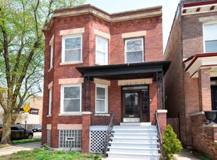 3657 N Hermitage Ave, Chicago, IL 60613