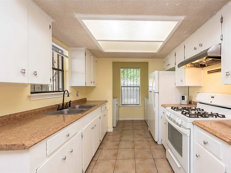 5006 Sara Dr #A — Photo 12