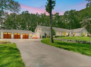 53 Fox Hill Rd, Stamford, CT 06903