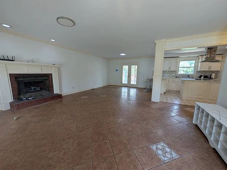2164 New England Pl — Photo 8