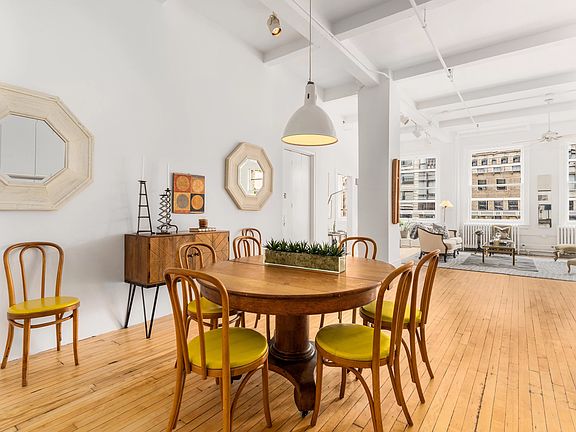 3rd image of 30 W 15th St APT 8N
