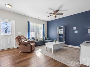 402 2nd St, Hickory, NC 28602