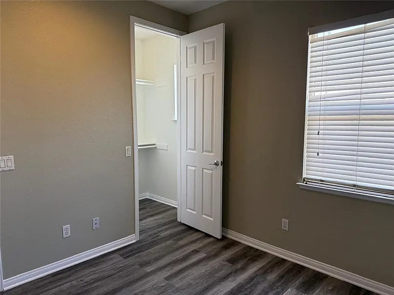1742 Edmon Way — Photo 14