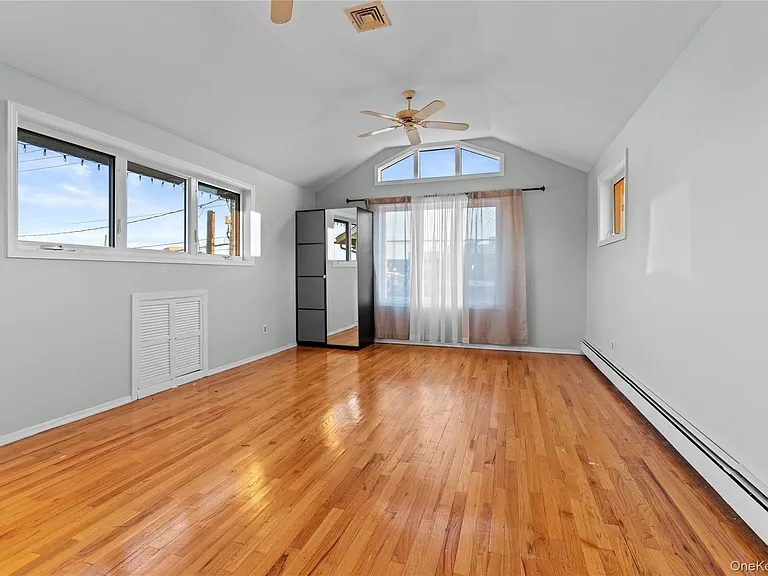 115 Maryland Ave — Photo 21