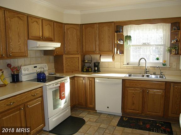 5th image of 13451 Bonnie Ct