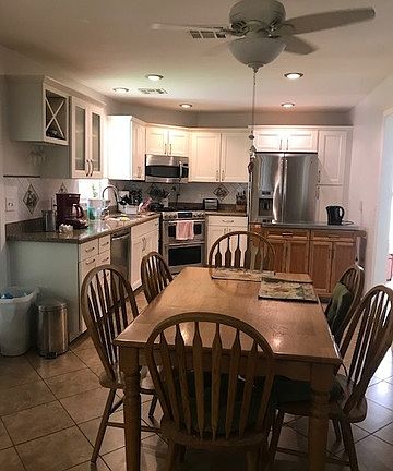 5th image of 3531 Byron St