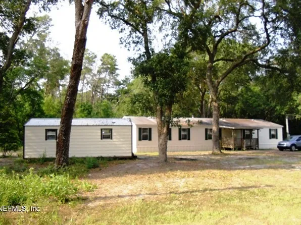 211 Phoenix St, Satsuma, FL 32189