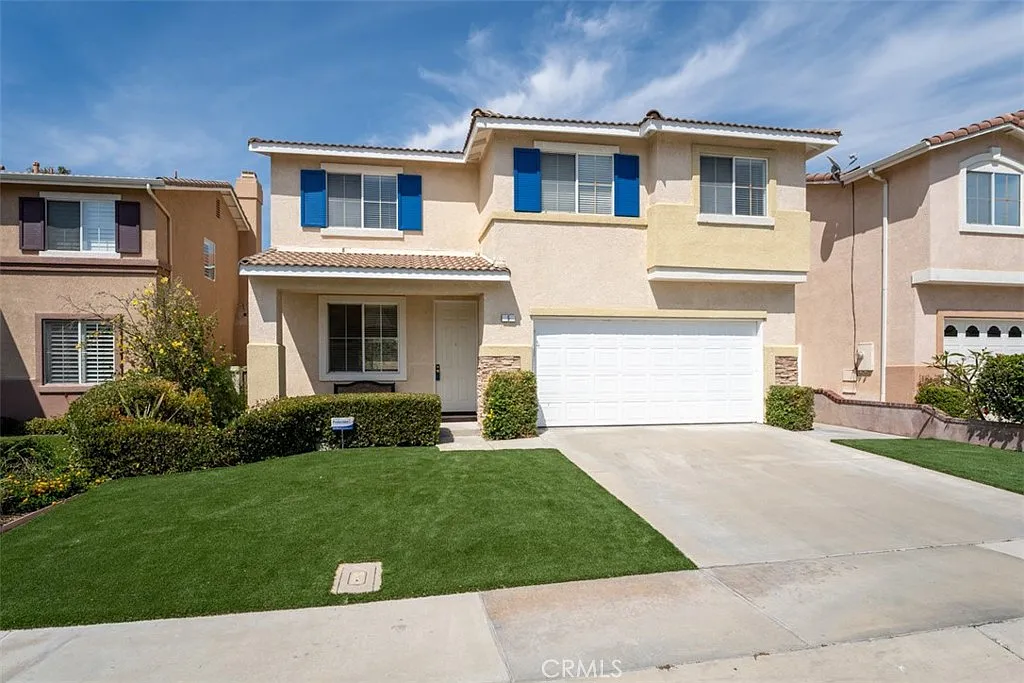 4 bed, 2287 sqft, $5,000 — Photo 1