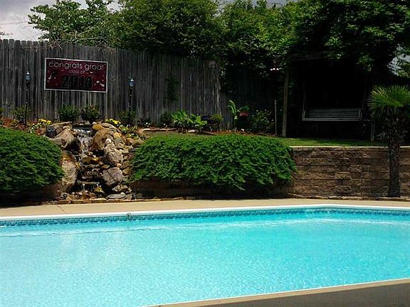 4th image of 305 Trailridge Dr