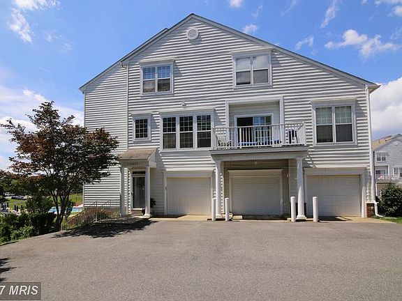 3rd image of 5303 Birds View Ln Unit C