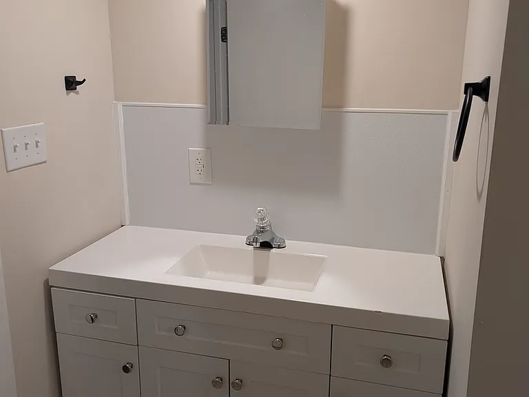 1329 George Washington Hwy N — Photo 22