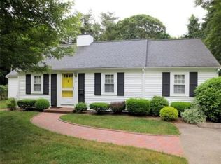 21 Johnson St, Falmouth, MA 02540