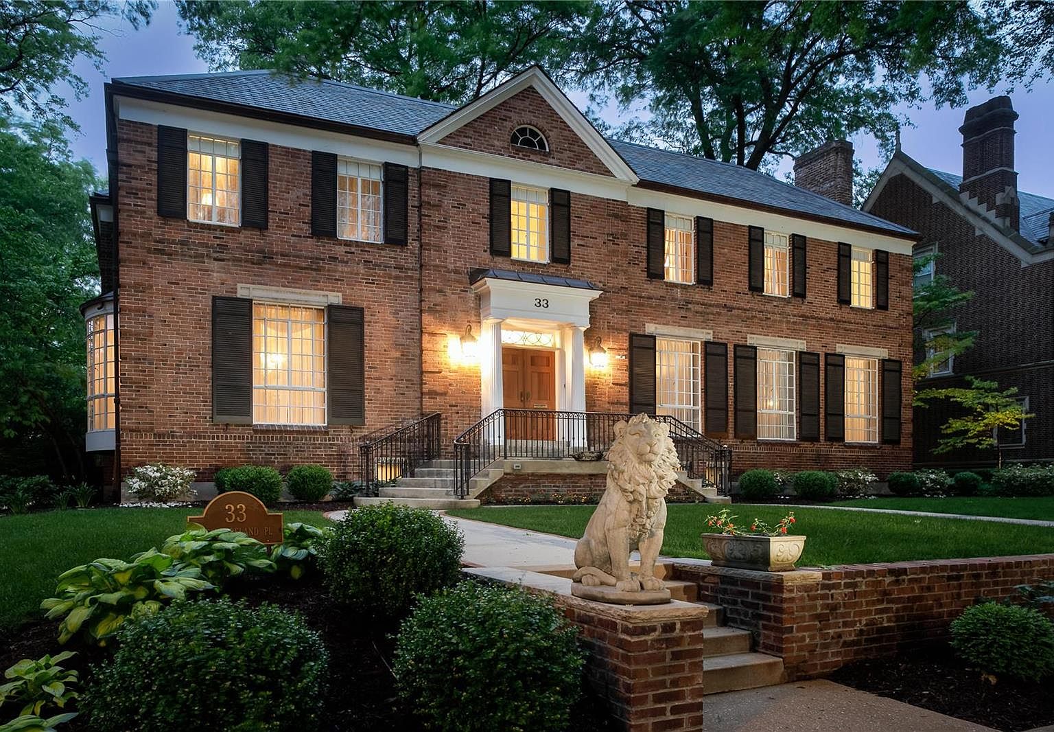 33 Westmoreland Pl, Saint Louis, MO 63108 Zillow