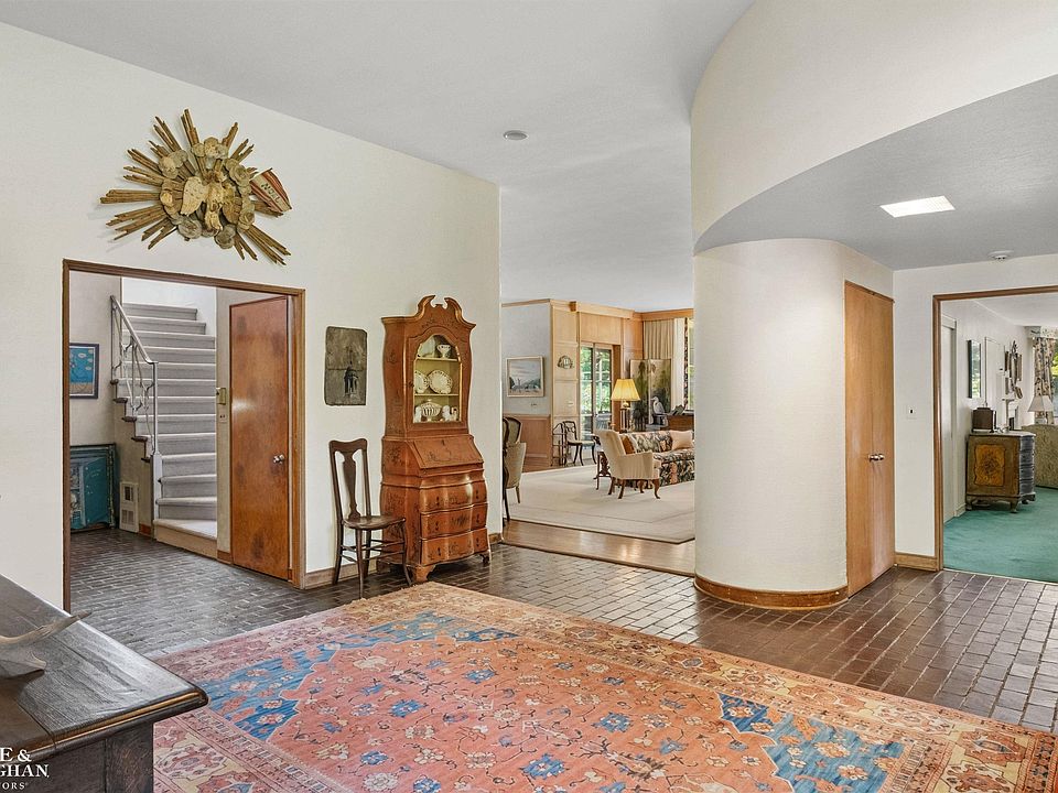 280 Vincennes Pl, photo 14