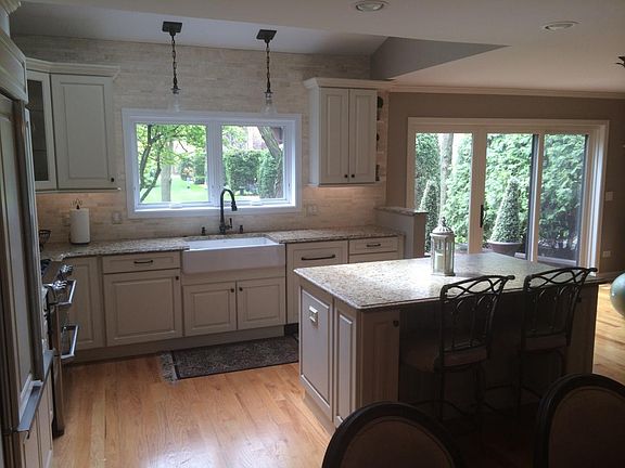 Vaulted Ceiling & Skylight in Kitchen