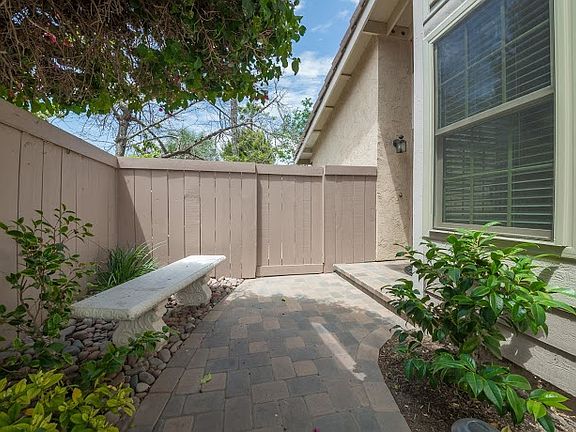 4th image of 13530 Longfellow Ln