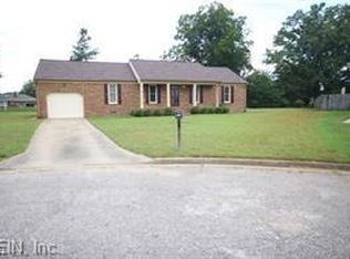 700 Lindenbrook Ln, Chesapeake, VA 23322