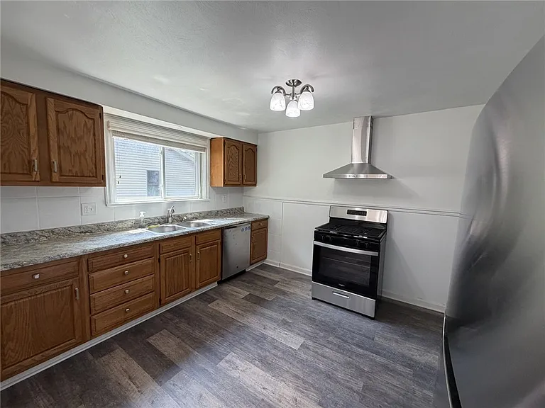 1113 Rochester Rd — Photo 23