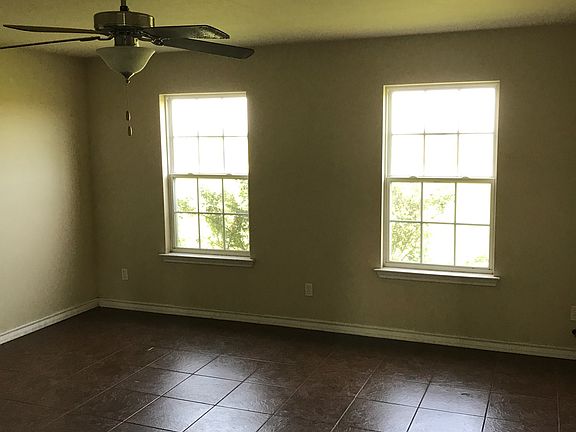 4th image of 4861 County Road 2221