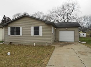 3235 Garden Blvd, Elkhart, IN 46517