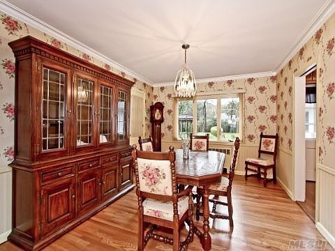 3rd image of 419 Stewart Ave