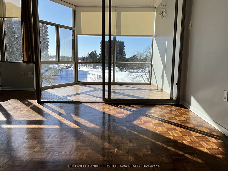 2759 Carousel Cres #307 — Photo 7
