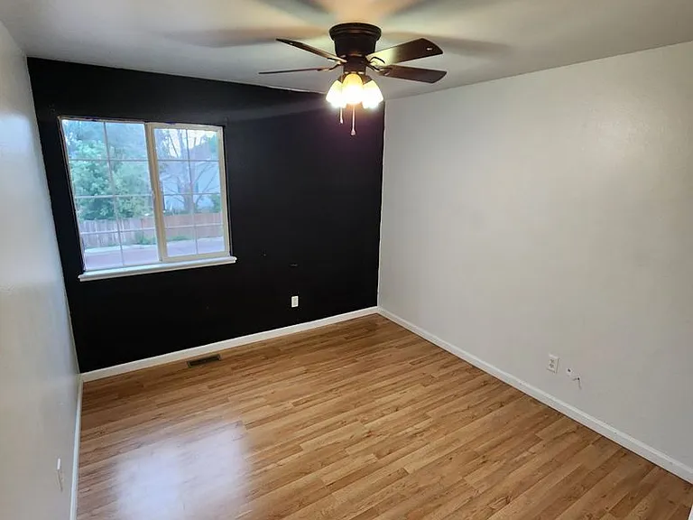 4556 Gunbarrel Dr — Photo 17