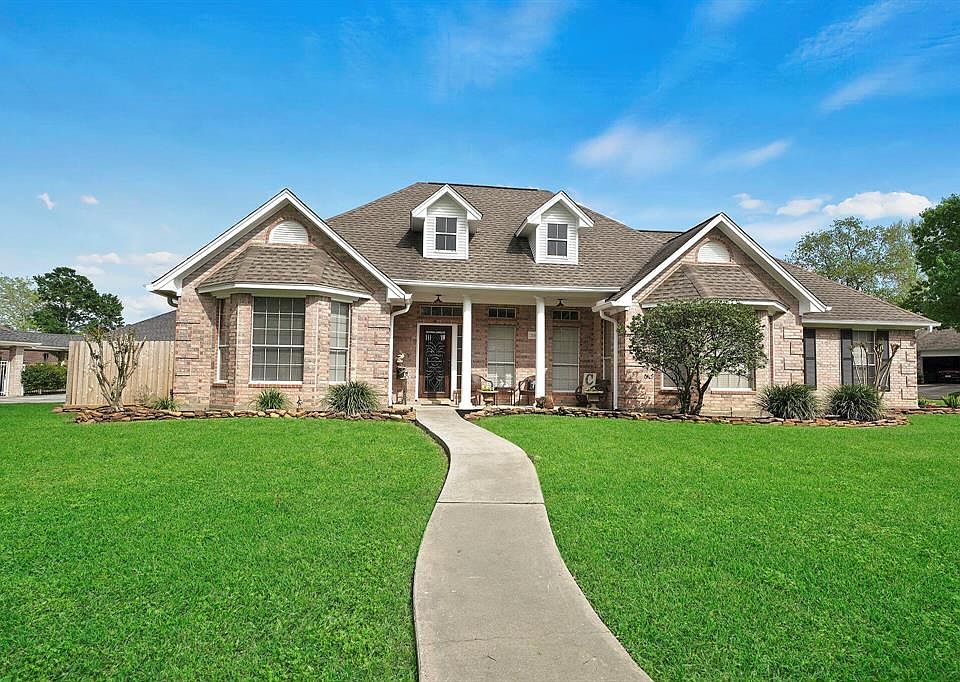 1st image of 7156 Clearwater Dr