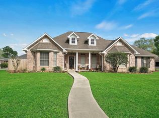 7156 Clearwater Dr, Willis, TX 77318