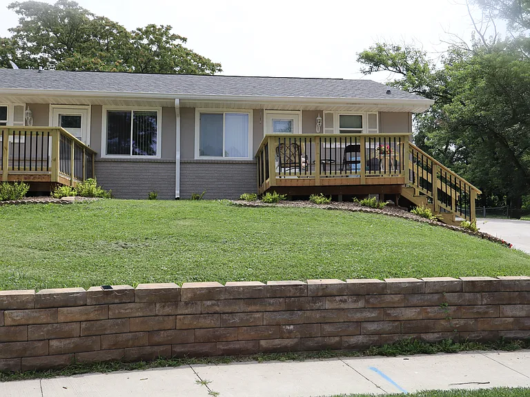 3327 SE 4th Ct — Photo 18
