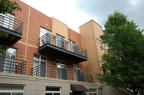 1033 E 46th St #403 Photo 1 1033 E 46th St #403 Photo 1