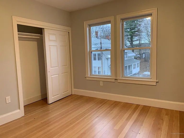 181 Brown St — Photo 5