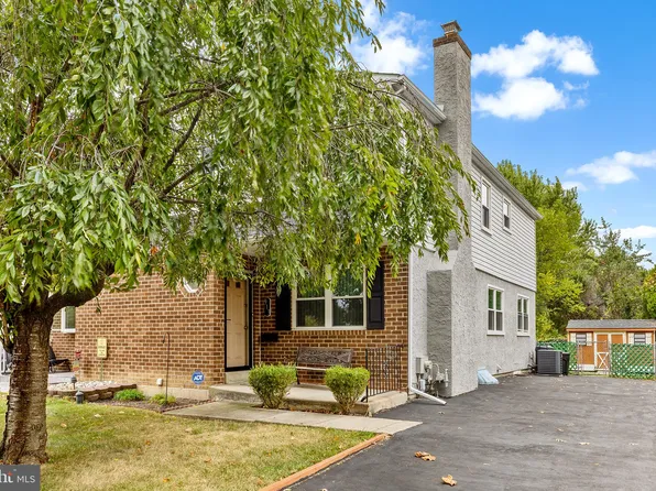 913 Sharon Ave, Collingdale, PA 19023