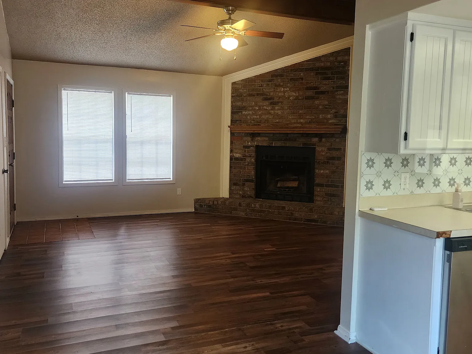 9514 Apple Hill Cir — Photo 2