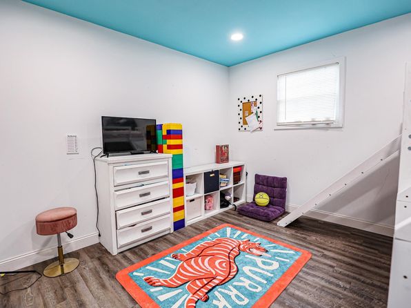 406 E 14th St, Benton, KY 42025