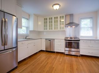 102 Lynnmoor Dr, Silver Spring, MD 20901