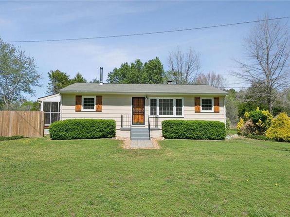 2020 Lebanon Rd, Spring Grove, VA 23881