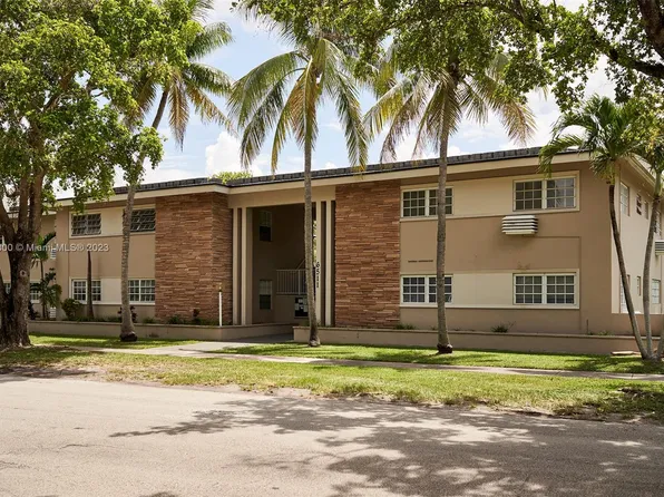 6511 Santona St #C5, Coral Gables, FL 33146
