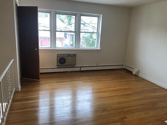 2nd image of 518 Franklin Ave