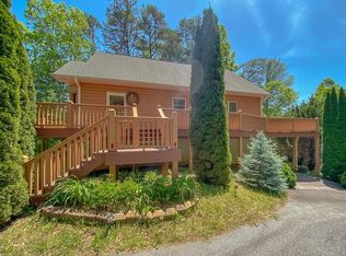 273 N Rhododendron, Almond, NC 28702
