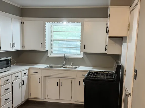 216 W Memphis St, Broken Arrow, OK 74012