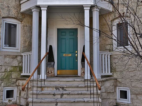3rd image of 2845 William St