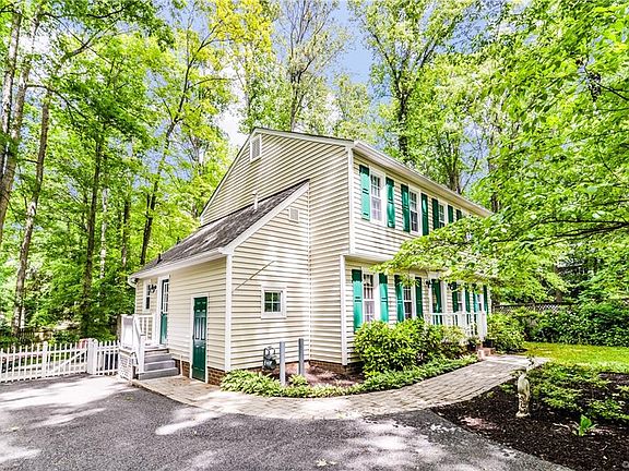 3rd image of 11806 Pleasanthill Ct