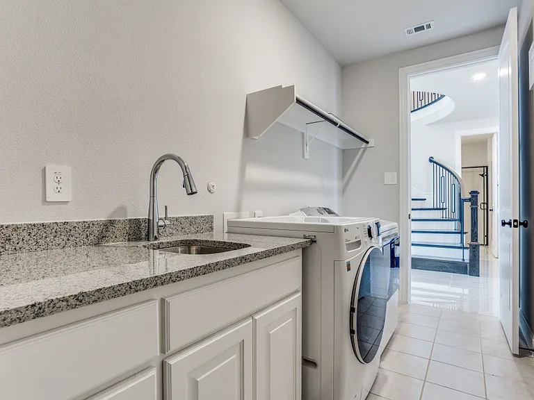 401 Wild Peach Point — Photo 17